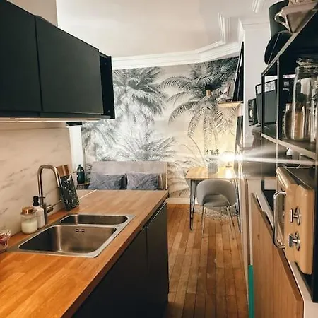 Cosy Quatier Gambetta Апартаменты Париж